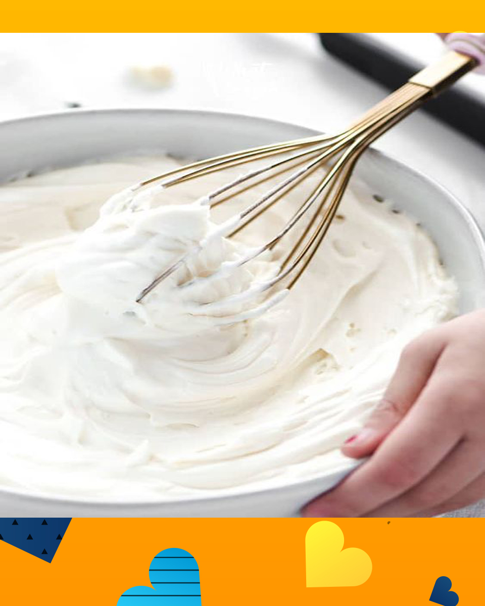 Mascarpone Whipped Cream Frosting NaBakery